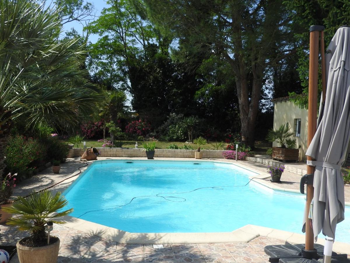 Appartement Mansarde Et Climatise 50 M2 Pompignan  外观 照片