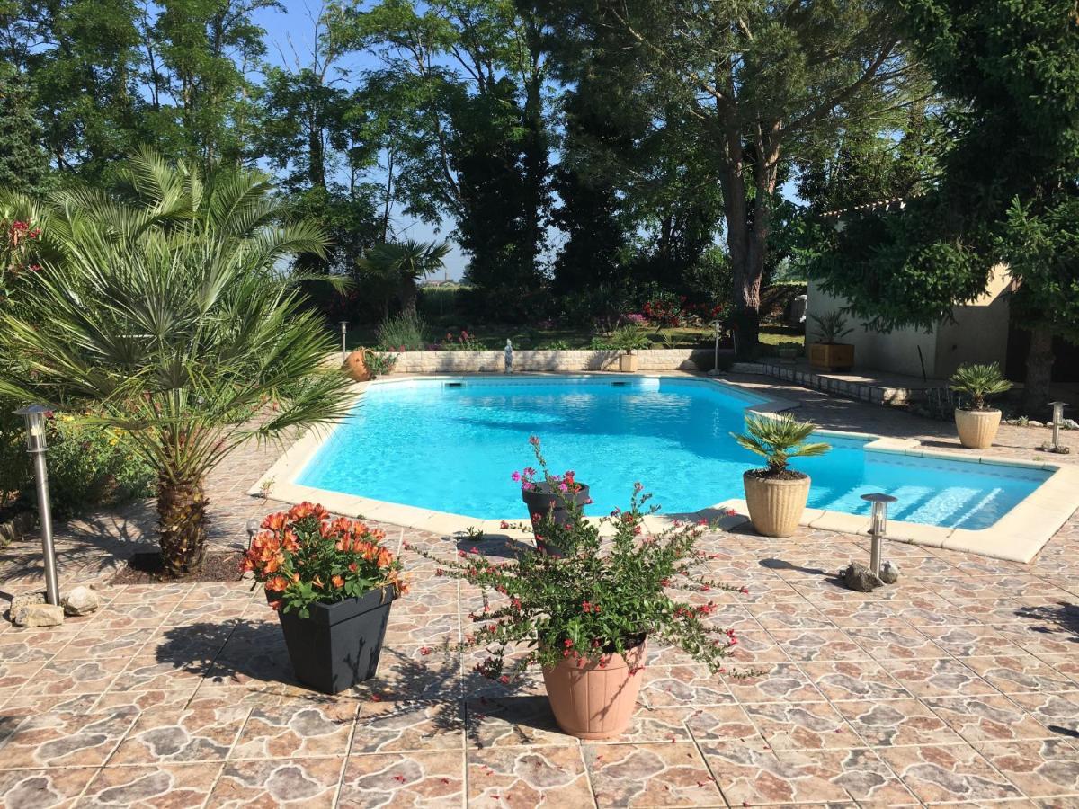 Appartement Mansarde Et Climatise 50 M2 Pompignan  外观 照片