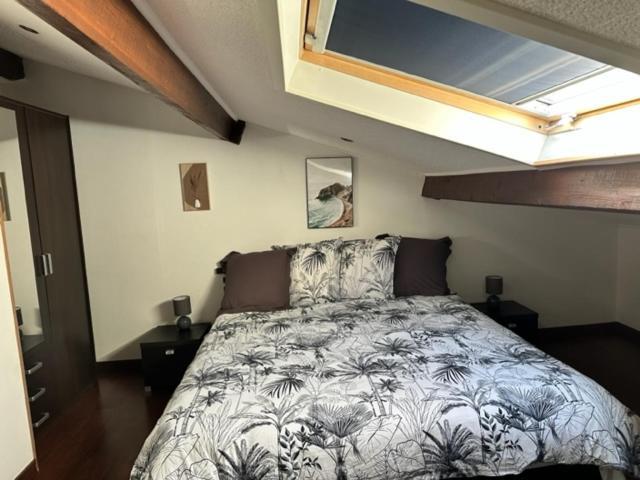 Appartement Mansarde Et Climatise 50 M2 Pompignan  外观 照片