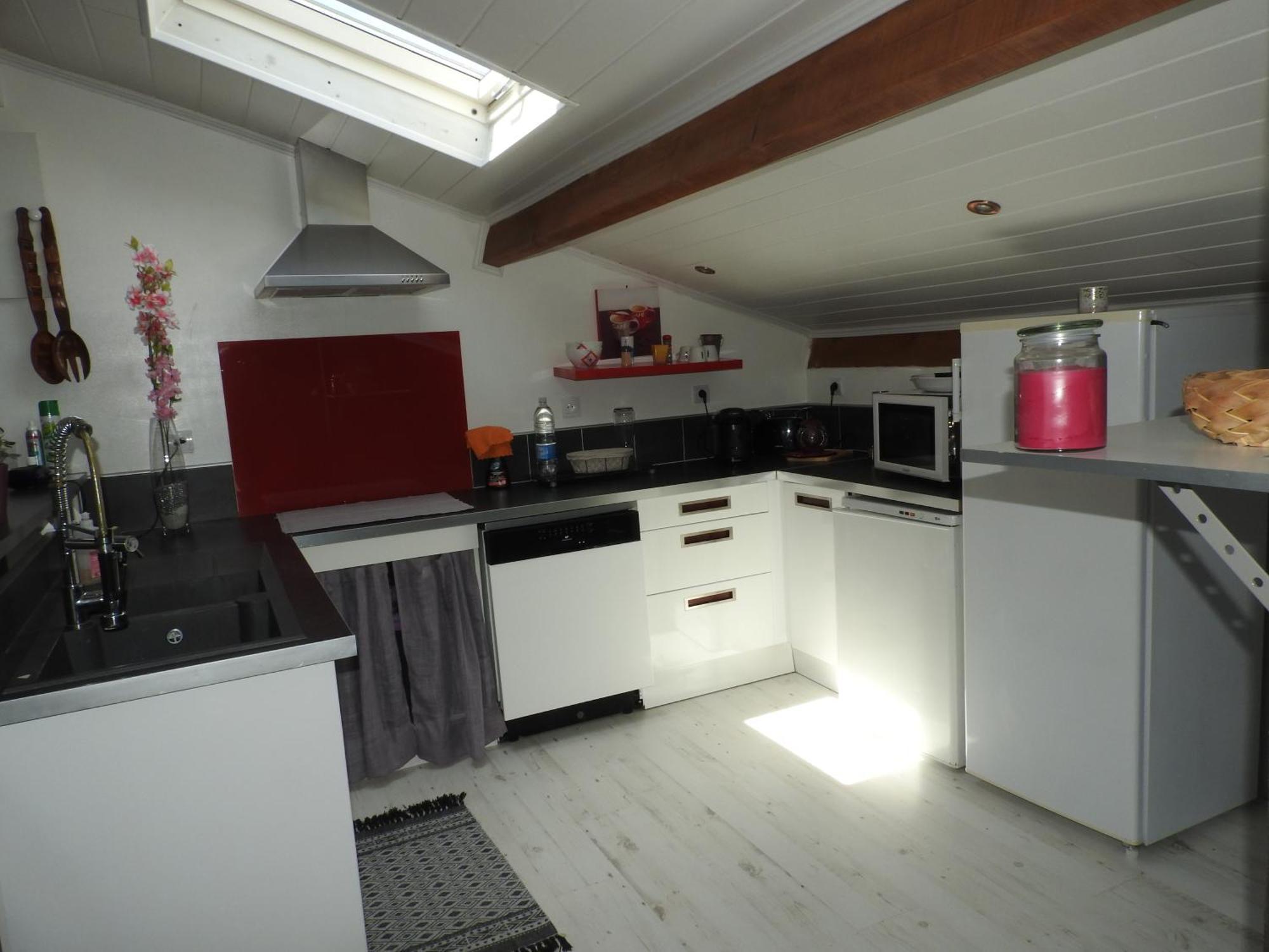 Appartement Mansarde Et Climatise 50 M2 Pompignan  外观 照片
