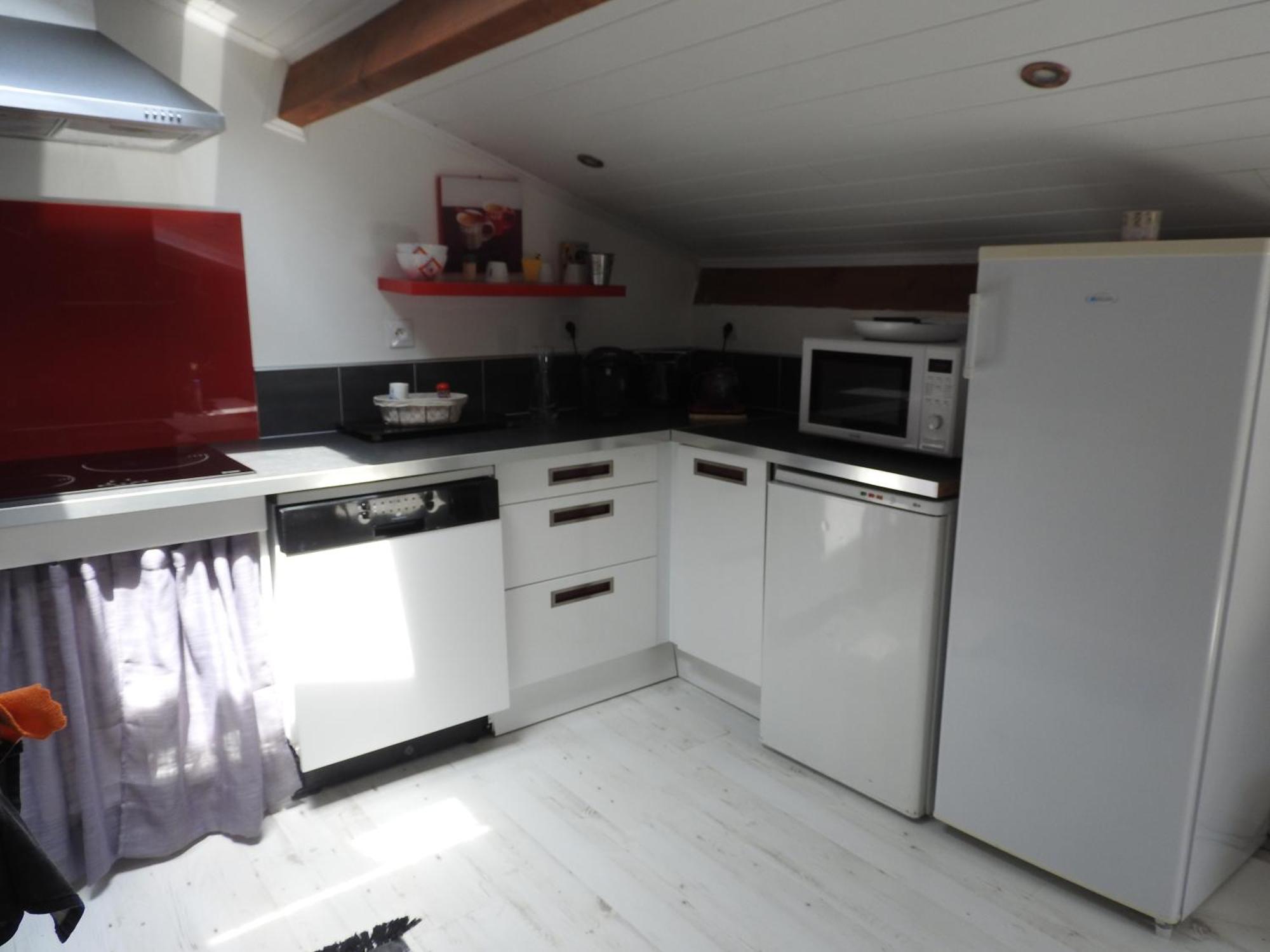 Appartement Mansarde Et Climatise 50 M2 Pompignan  外观 照片