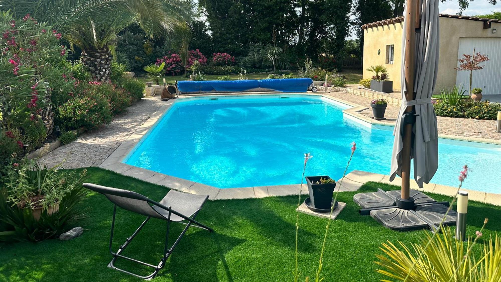 Appartement Mansarde Et Climatise 50 M2 Pompignan  外观 照片